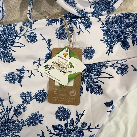 Berlook Plus Size Bikini 16 - Picture 2 of 5